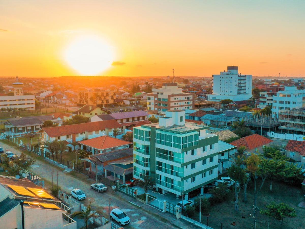 Tropical Tramandai Apartment Luaran gambar